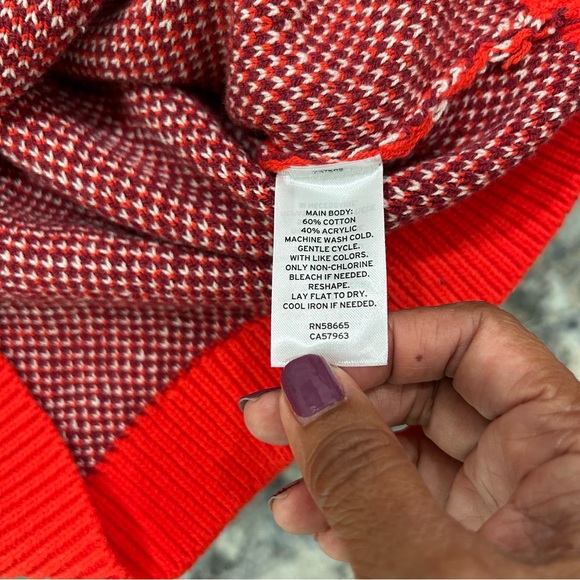 NWOT BP Cropped Sweater Crew Neck Pullover Red Yin Yang Hearts Fair Isle - Picture 6 of 9